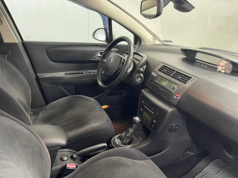 Citroen C4 1.6 HDI Exclusive, снимка 12 - Автомобили и джипове - 47055389