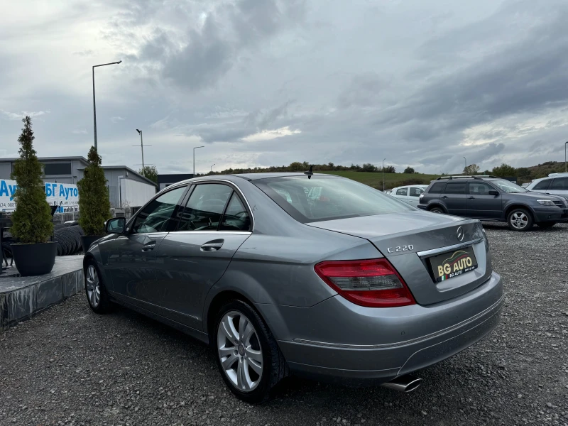 Mercedes-Benz C 220 * ИТАЛИЯ* 187.200KM* 646* НАВИГАЦИЯ* ЛЮК* КОЖА* , снимка 6 - Автомобили и джипове - 47404975