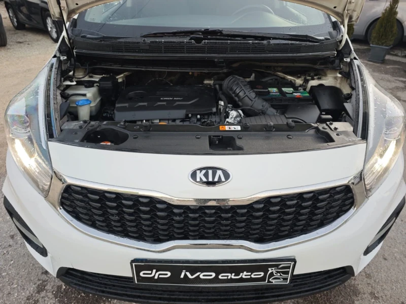 Kia Carens 1.7CRDI* FACE* ПОДАРЪК 4 ЗИМНИ ГУМИ* ОТЛИЧЕН* ТОПЦ, снимка 14 - Автомобили и джипове - 48338715