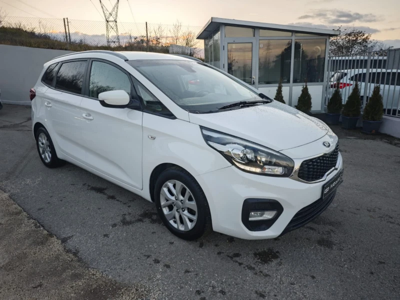 Kia Carens 1.7CRDI* FACE* ПОДАРЪК 4 ЗИМНИ ГУМИ* ОТЛИЧЕН* ТОПЦ, снимка 7 - Автомобили и джипове - 48338715