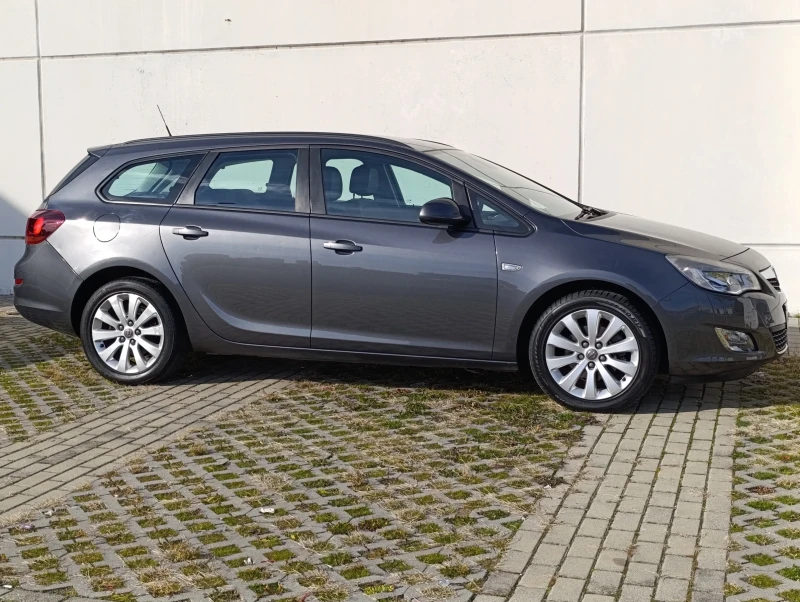 Opel Astra, снимка 5 - Автомобили и джипове - 48602728