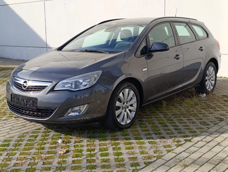 Opel Astra, снимка 1 - Автомобили и джипове - 48602728