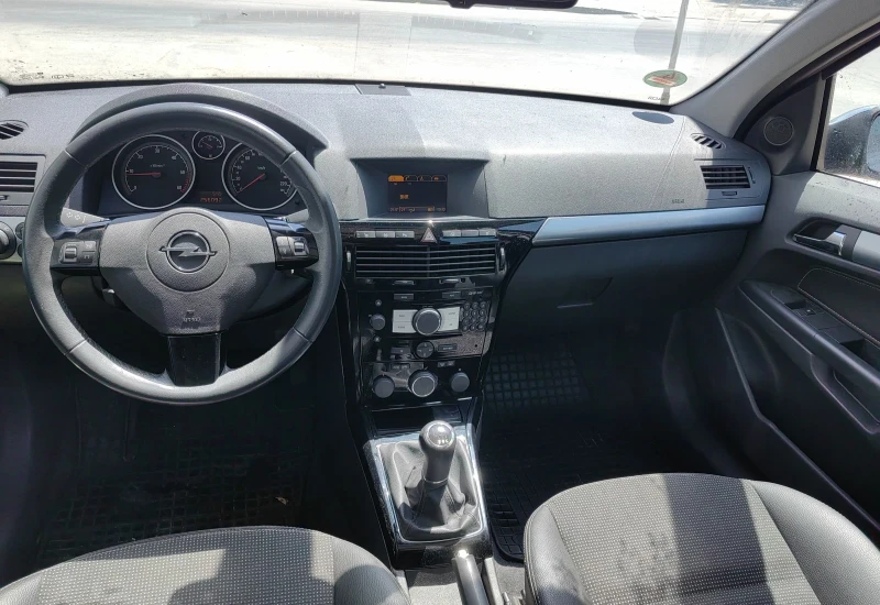 Opel Astra 1.7cdti, снимка 3 - Автомобили и джипове - 49240817