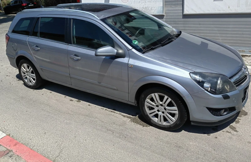 Opel Astra 1.7cdti, снимка 1 - Автомобили и джипове - 49240817