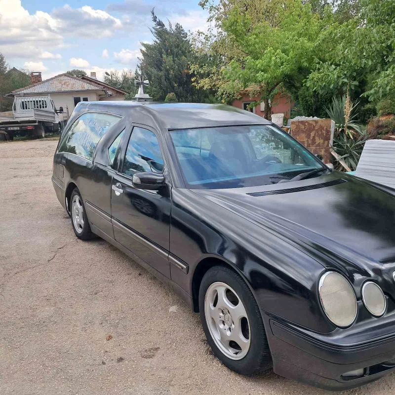 Mercedes-Benz E 270 Катафалка, снимка 2 - Автомобили и джипове - 52833228