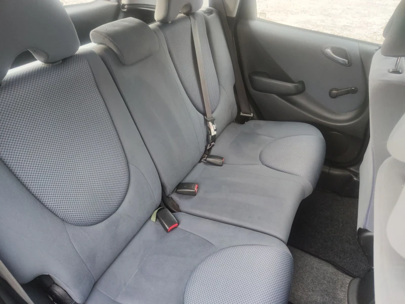 Honda Jazz 1.4 климатик , снимка 7 - Автомобили и джипове - 51912463