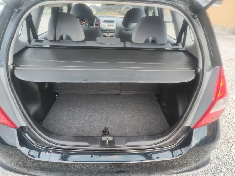 Honda Jazz 1.4 климатик , снимка 9 - Автомобили и джипове - 51912463