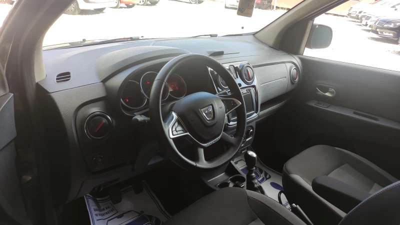 Dacia Lodgy 1.5 dci Navi Stepway, снимка 3 - Автомобили и джипове - 52008179