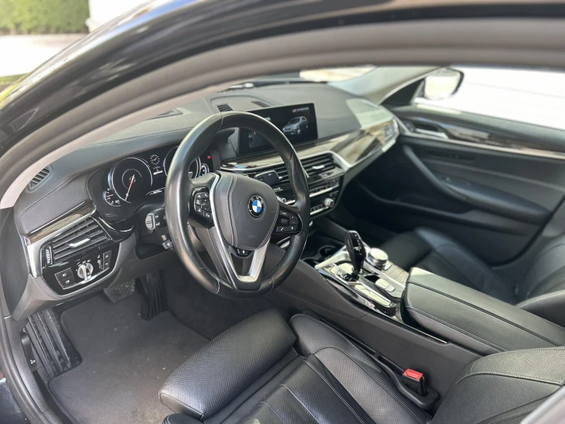 BMW 530E, снимка 16 - Автомобили и джипове - 52498447