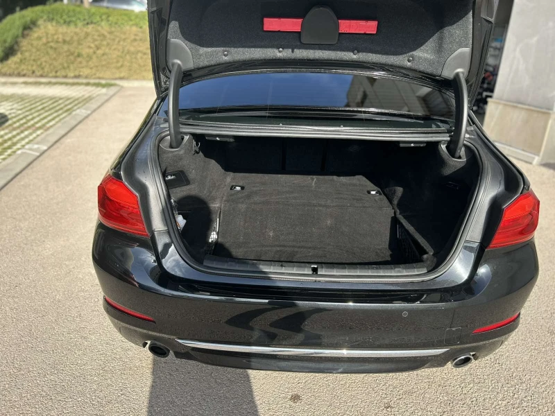 BMW 530E, снимка 10 - Автомобили и джипове - 52498447