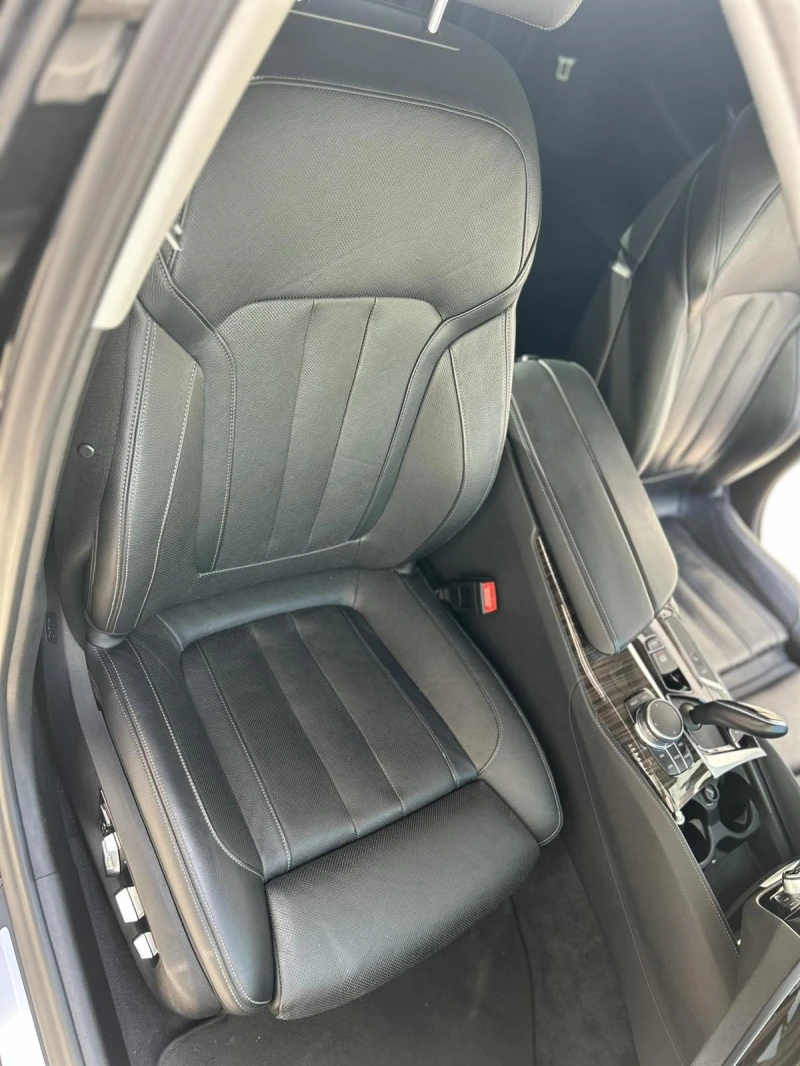 BMW 530E, снимка 12 - Автомобили и джипове - 52498447