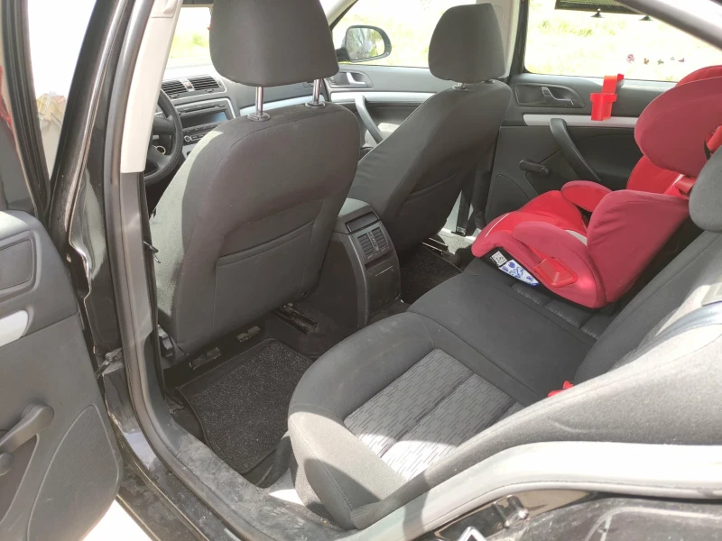 Skoda Octavia, снимка 6 - Автомобили и джипове - 53063914