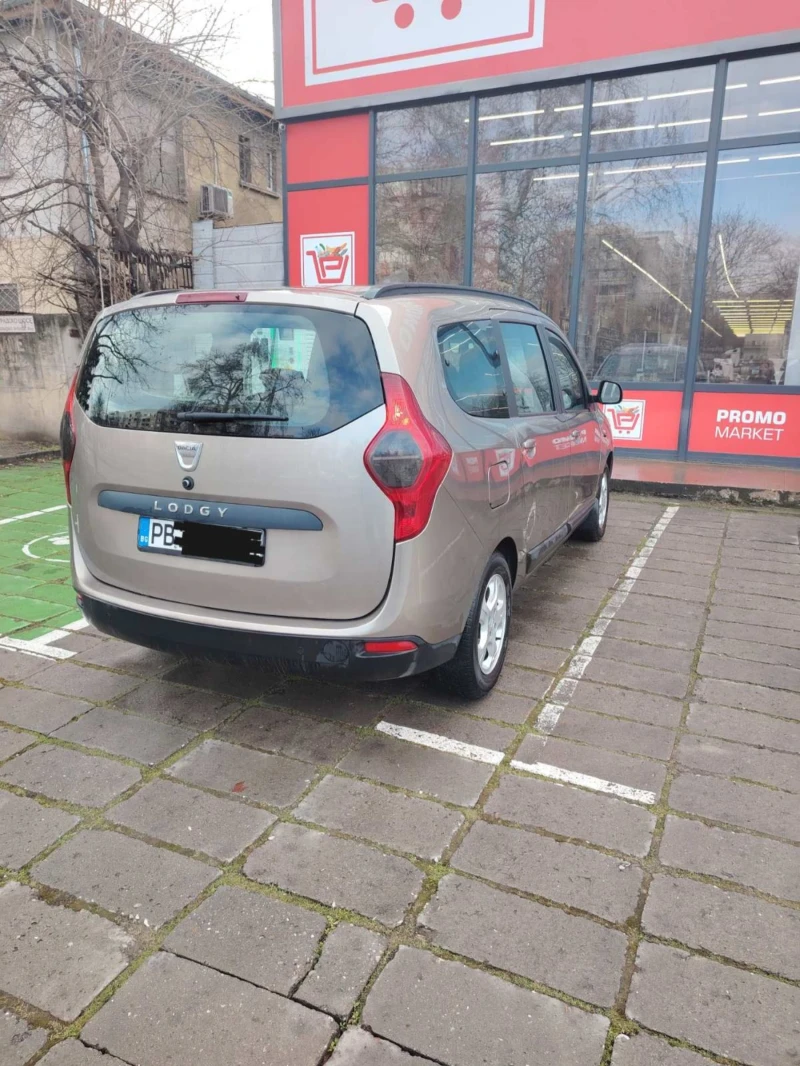 Dacia Lodgy, снимка 12 - Автомобили и джипове - 53392762