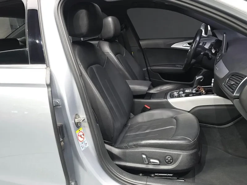 Audi A6 2.0 TDI, снимка 11 - Автомобили и джипове - 54561466