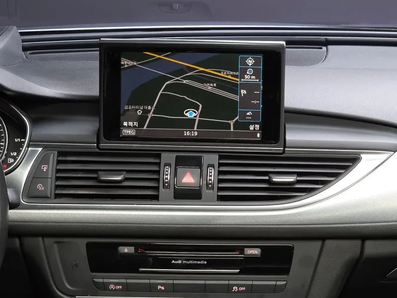 Audi A6 2.0 TDI, снимка 14 - Автомобили и джипове - 54561466