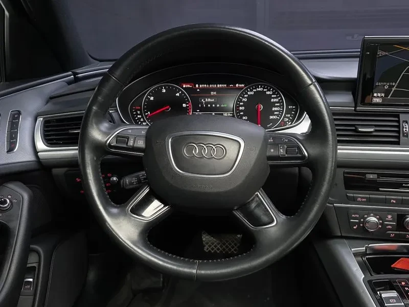 Audi A6 2.0 TDI, снимка 13 - Автомобили и джипове - 54561466
