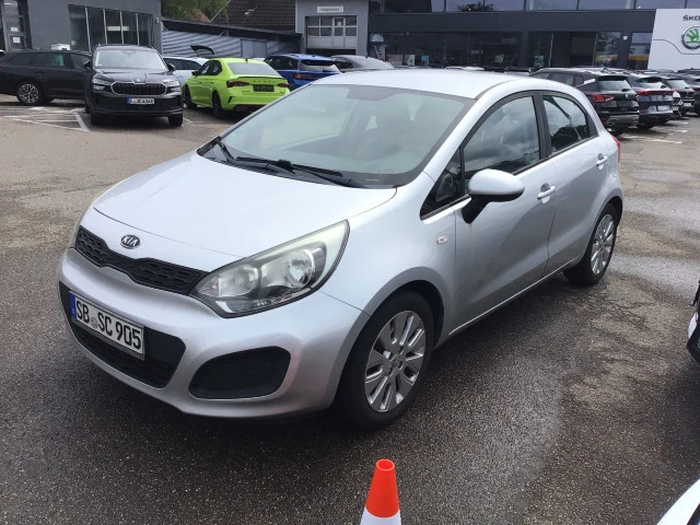 Kia Rio 1.4i Германия Клима Парктроник