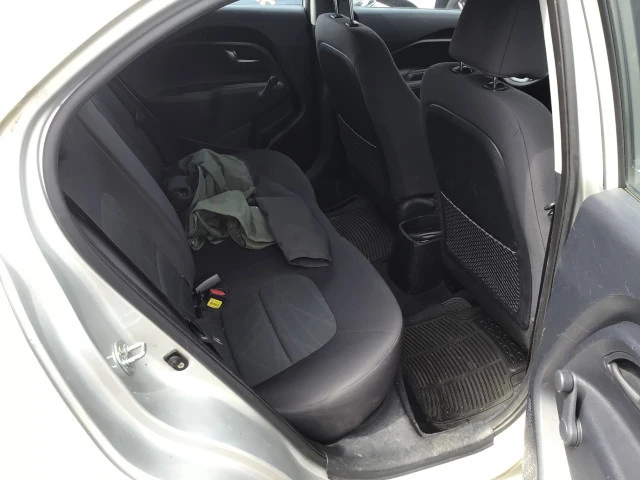Kia Rio 1.4i Германия Клима Парктроник, снимка 10 - Автомобили и джипове - 55467943