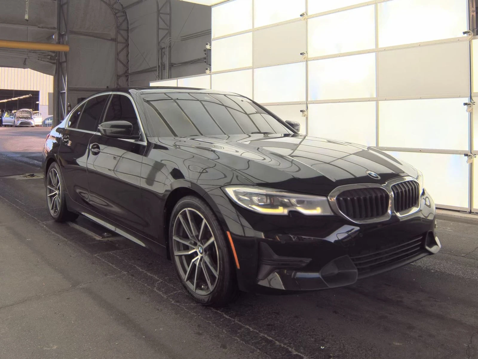 BMW 330 i | ДВА КЛЮЧА | ШИБЕДАХ | BLIND SPOT | , снимка 1