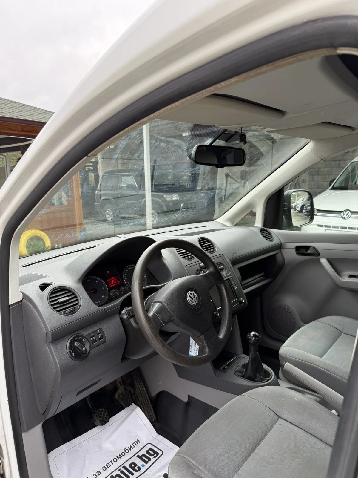 VW Caddy Maxi Life | Mobile.bg — изображение 13