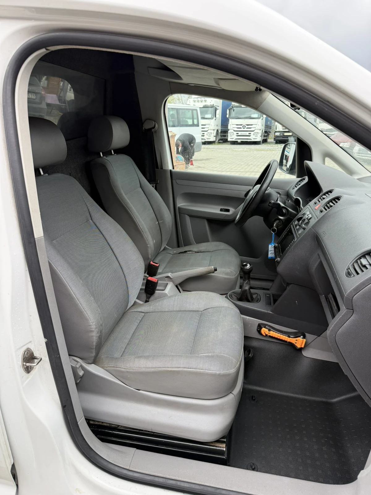 VW Caddy Maxi Life | Mobile.bg — изображение 14