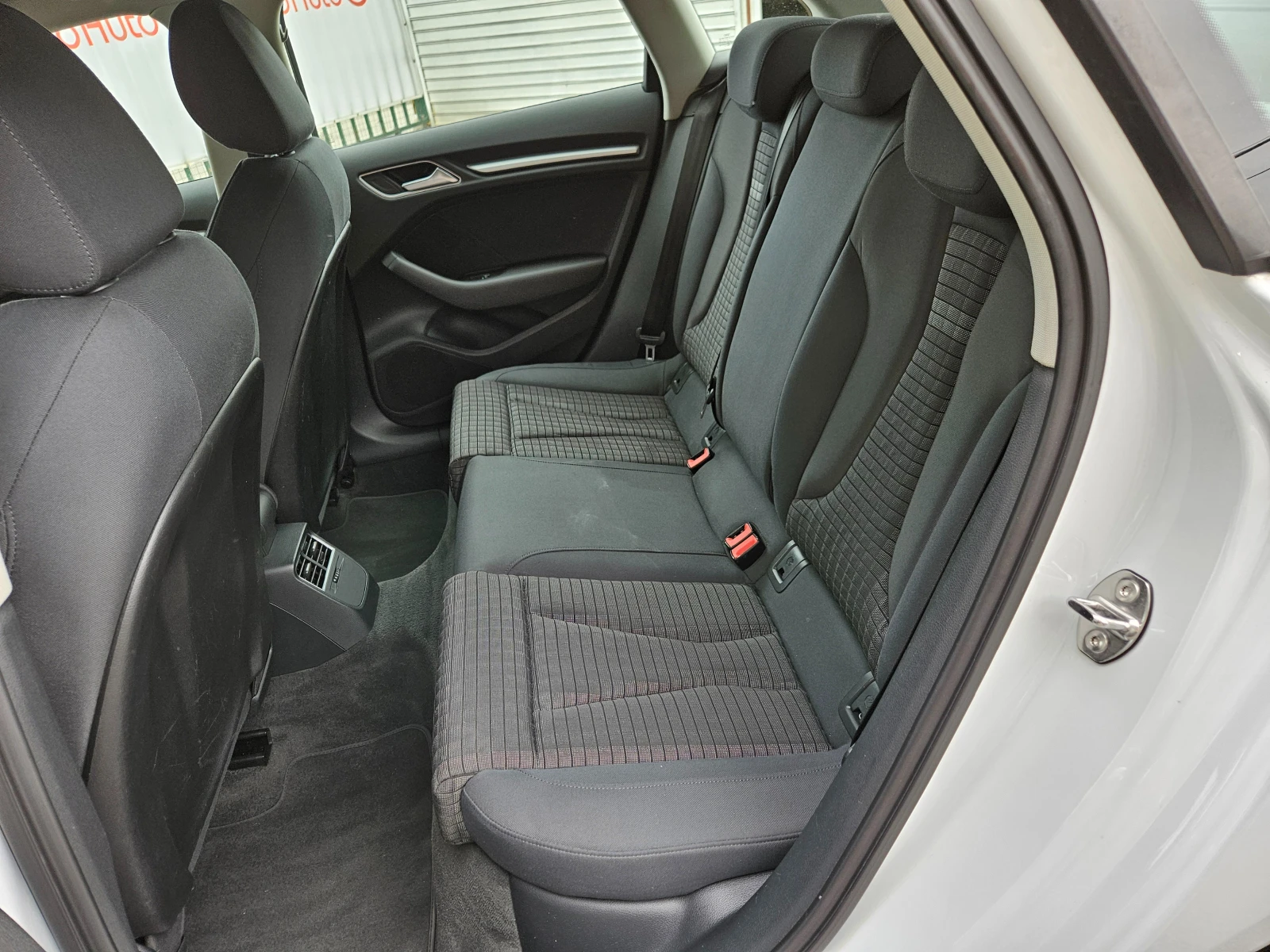 Audi A3 2.0TDI/S-line/BLACK FRIDAY/4X4/LED/NAVI/ | Mobile.bg   16