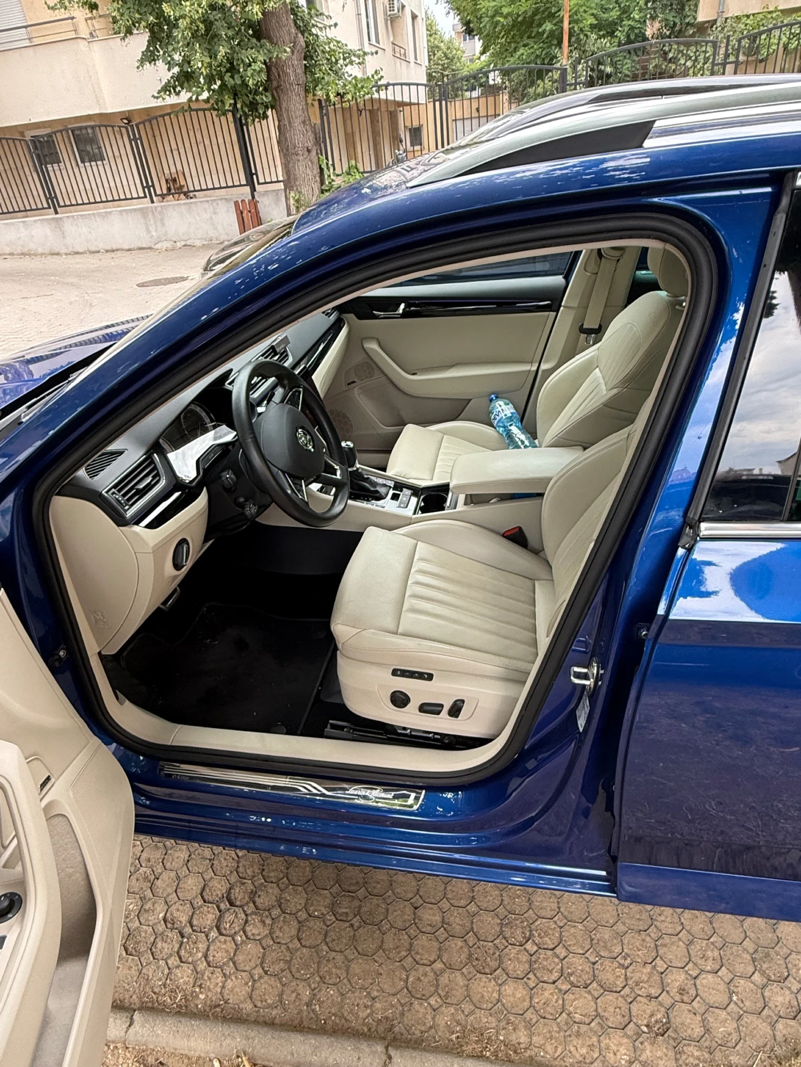 Skoda Superb 2.0TSI L&K - изображение 3