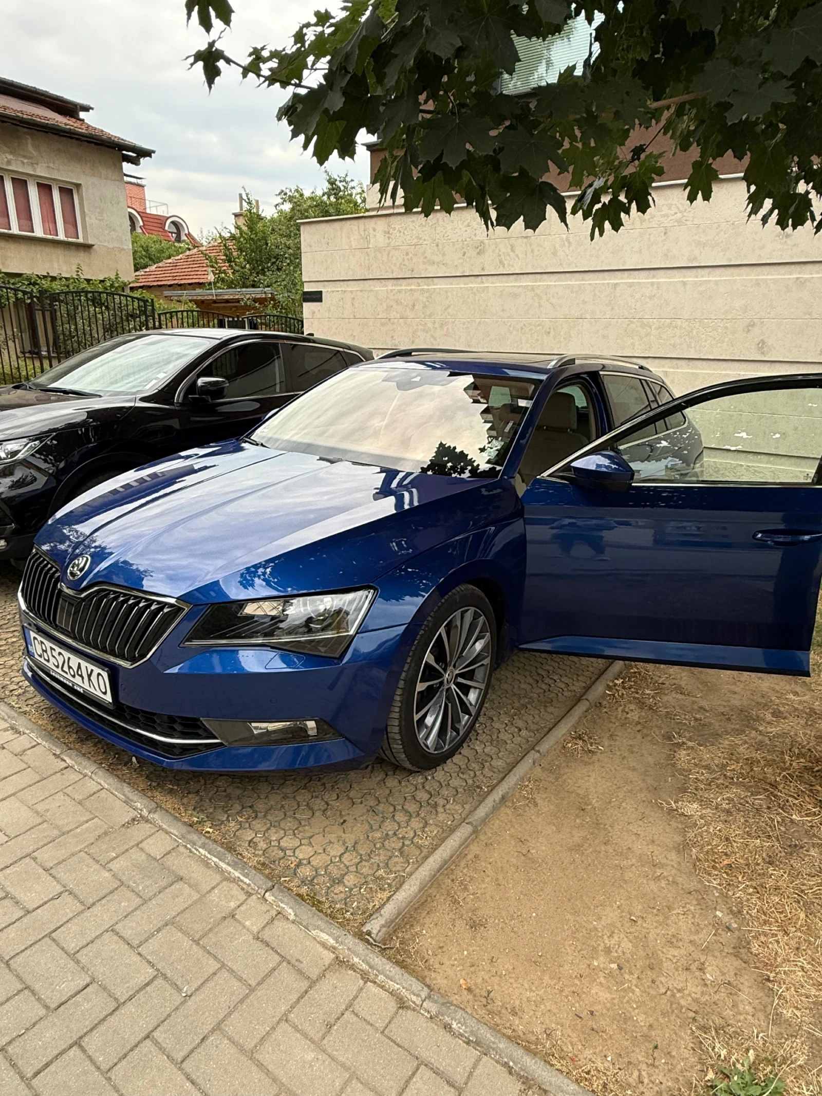 Skoda Superb 2.0TSI L&K - изображение 2