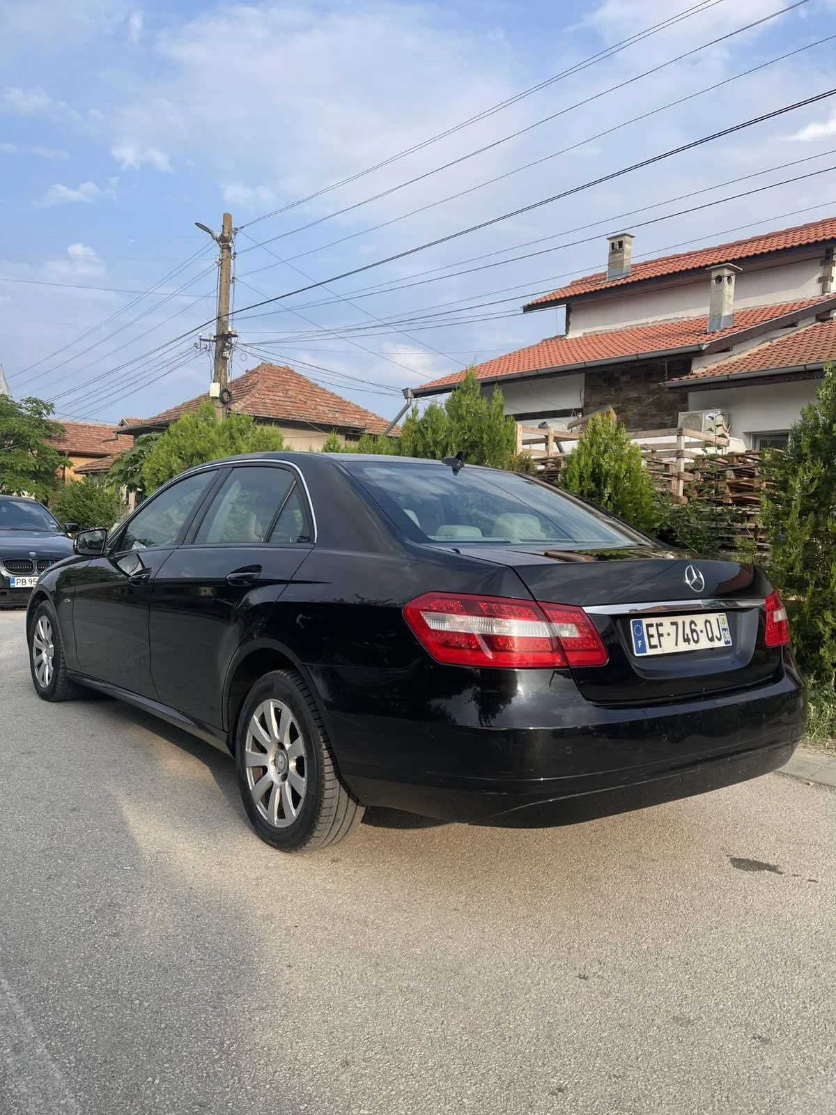 Mercedes-Benz E 200  - изображение 3