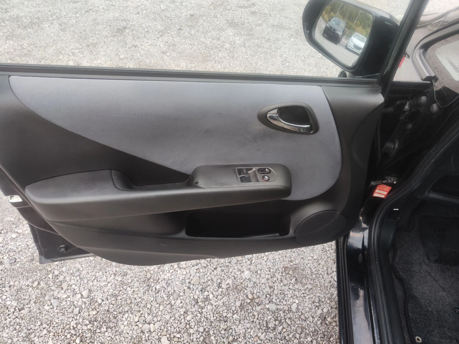 Honda Jazz 1.4 климатик  | Mobile.bg — изображение 13