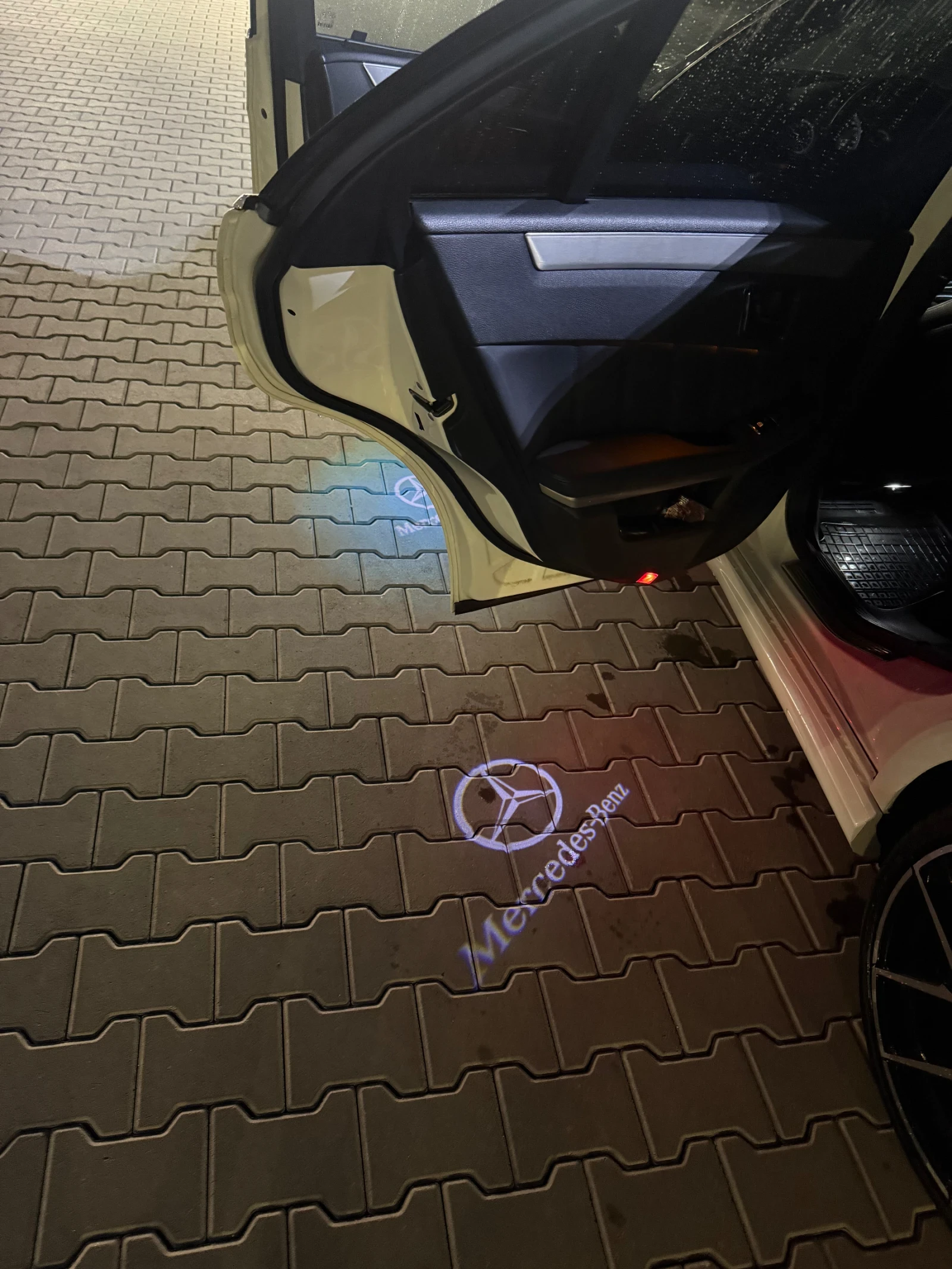 Mercedes-Benz E 350 Mercedes E350 AMG PACK TOP FULL | Mobile.bg — изображение 13