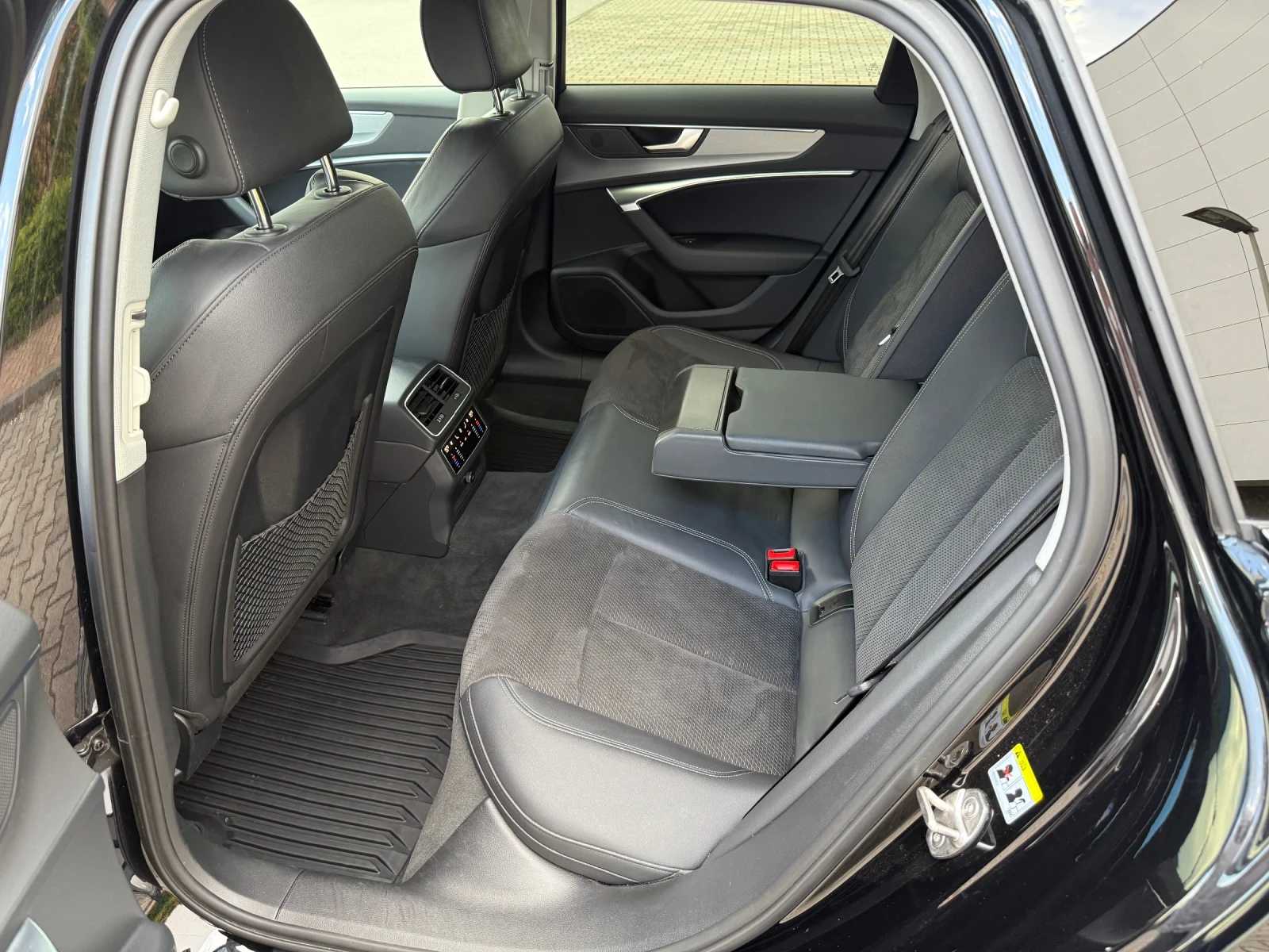 Audi A6 A6 S-LINE -55 TFSIe Quattro - изображение 8