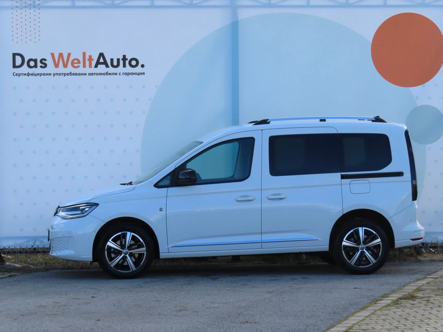 VW Caddy Style TDI 5 места - изображение 2