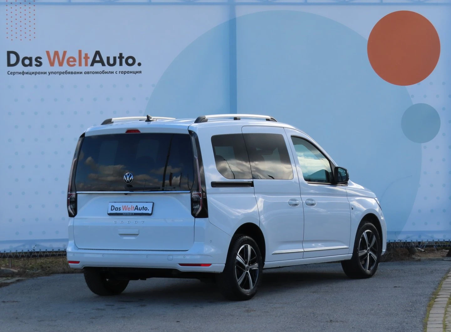 VW Caddy Style TDI 5 места - изображение 3