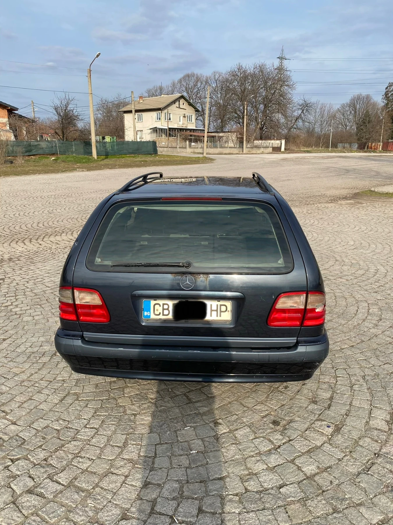 Mercedes-Benz E 220 2 БРОЯ, снимка 4 - Автомобили и джипове - 53705045