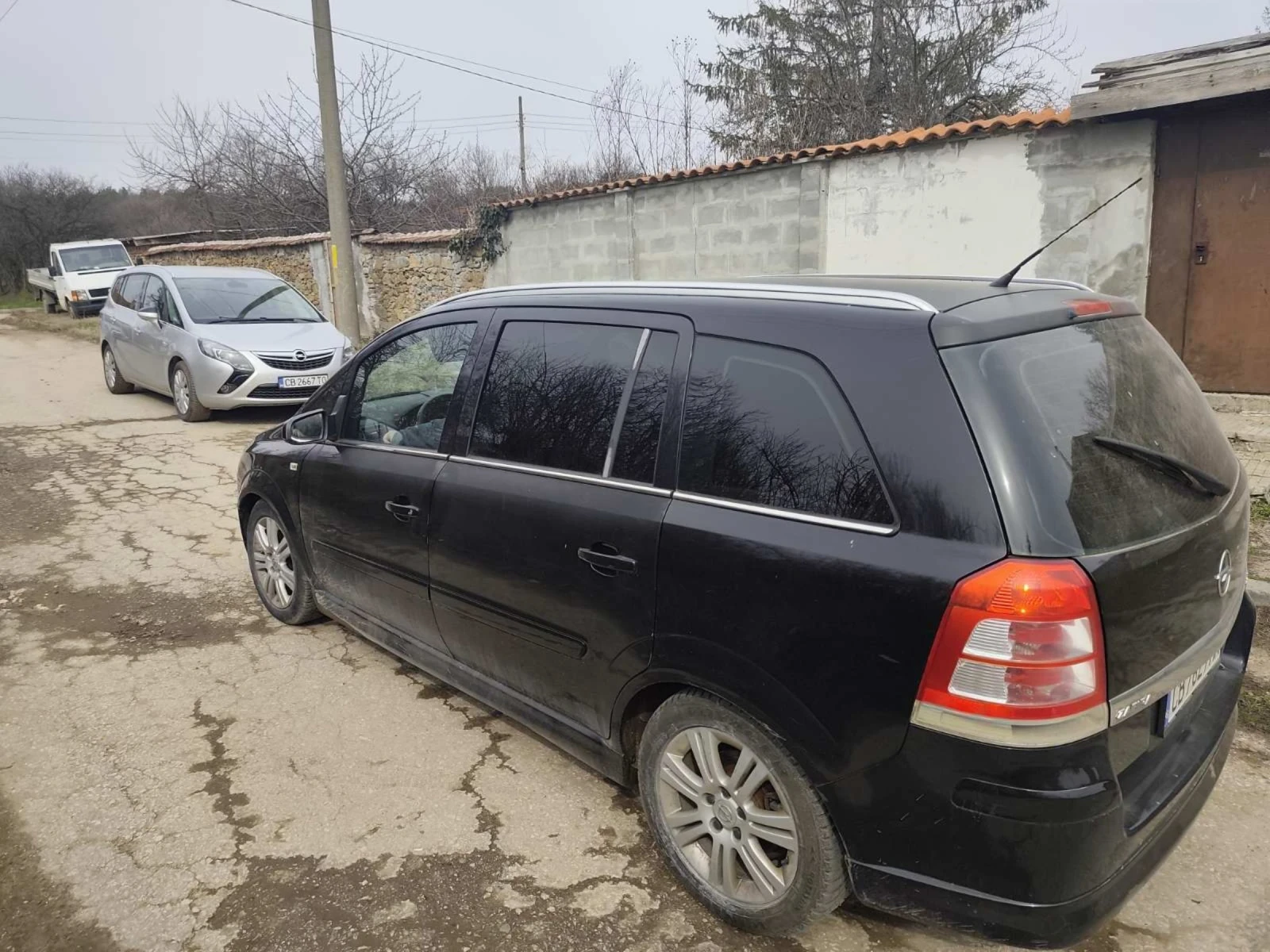 Opel Zafira, снимка 3 - Автомобили и джипове - 53830710