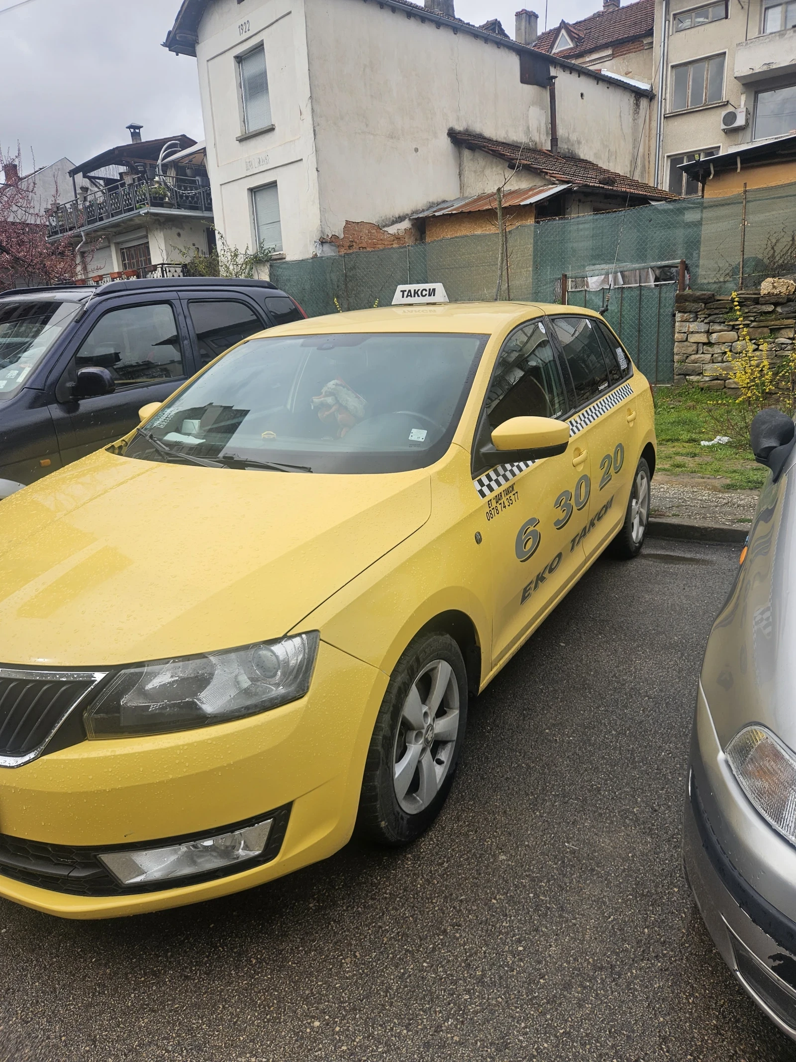 Skoda Rapid, снимка 2 - Автомобили и джипове - 54103602