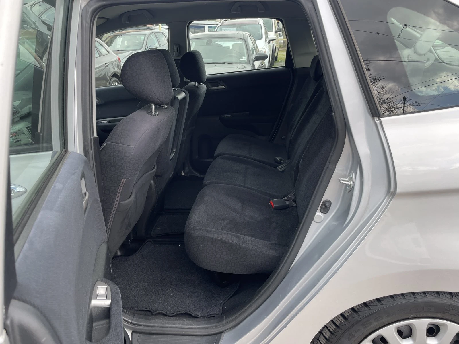 Honda Fr-v 2.0V-tec-154к.с.-ЛИЗИНГ, снимка 11 - Автомобили и джипове - 54149099