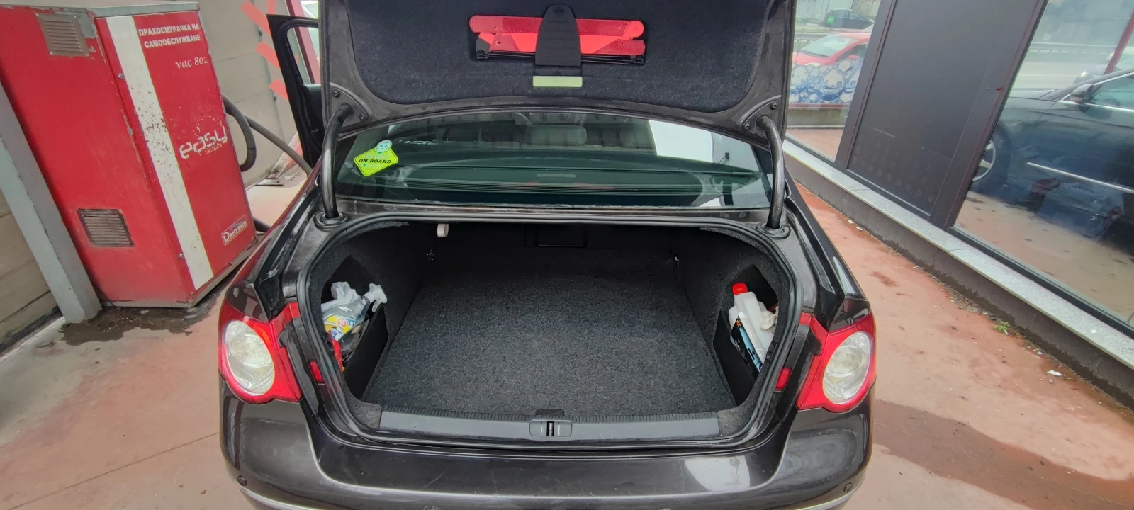 VW Passat B6 Highline, снимка 13 - Автомобили и джипове - 54169820