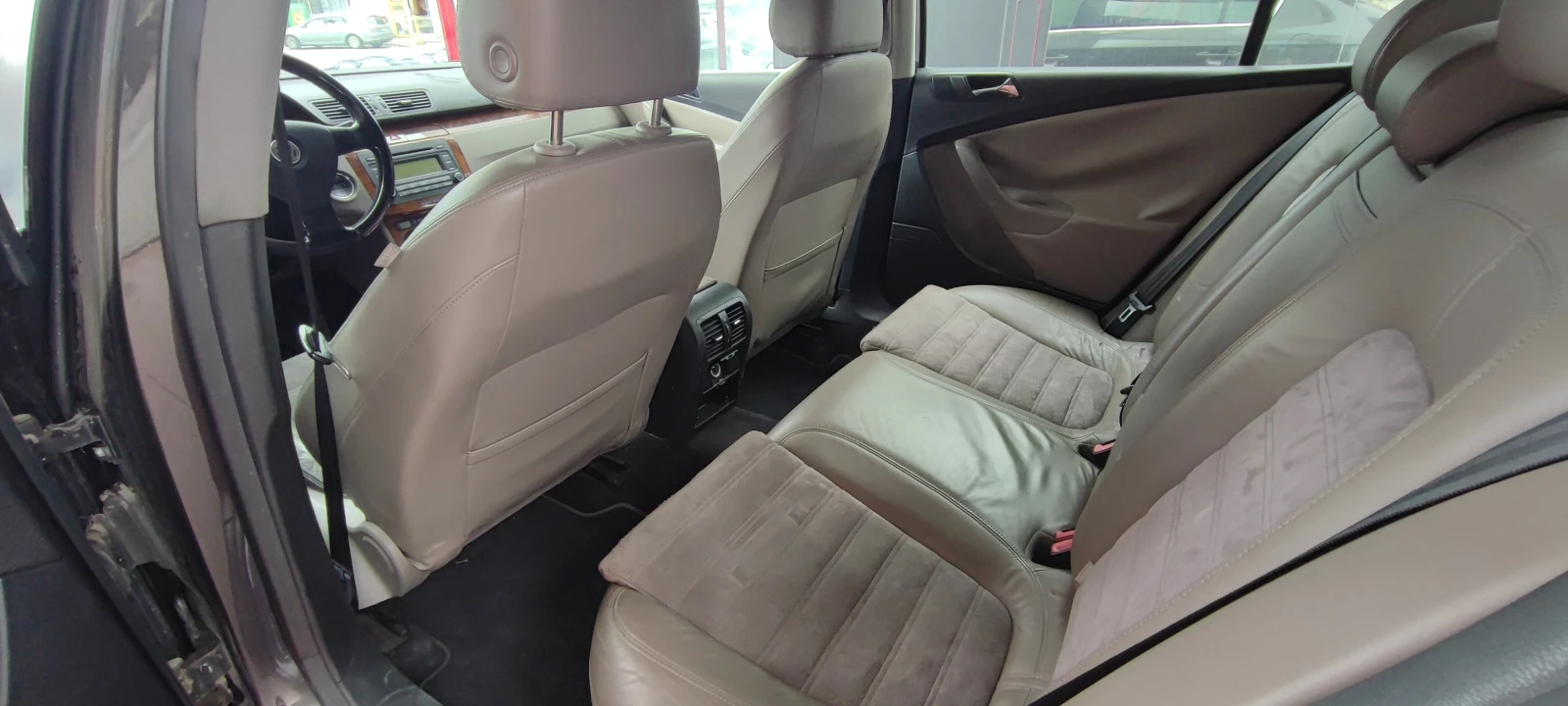 VW Passat B6 Highline, снимка 7 - Автомобили и джипове - 54169820