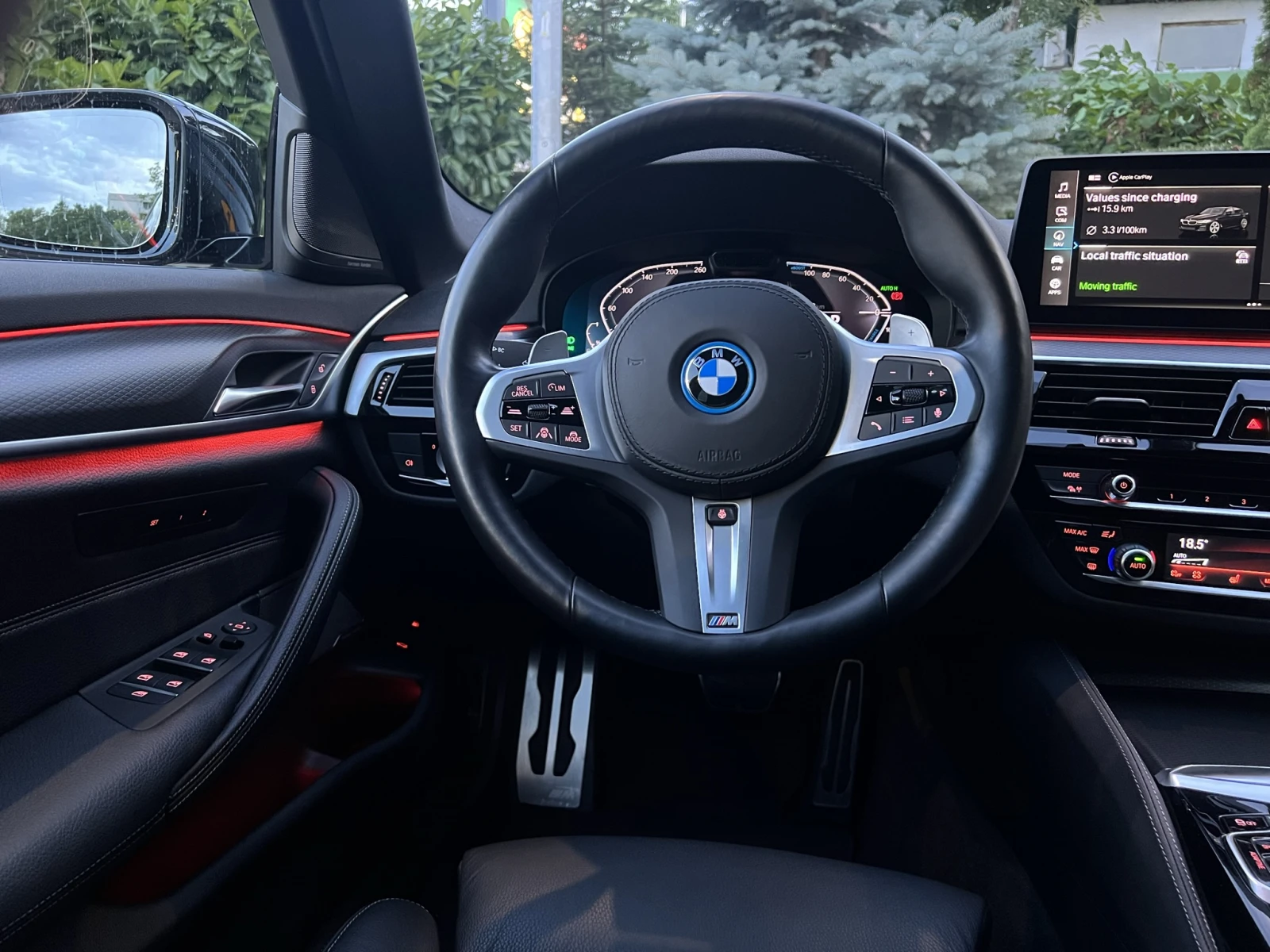 BMW 545 e xDrive LCI M-Sport, снимка 7 - Автомобили и джипове - 54356344