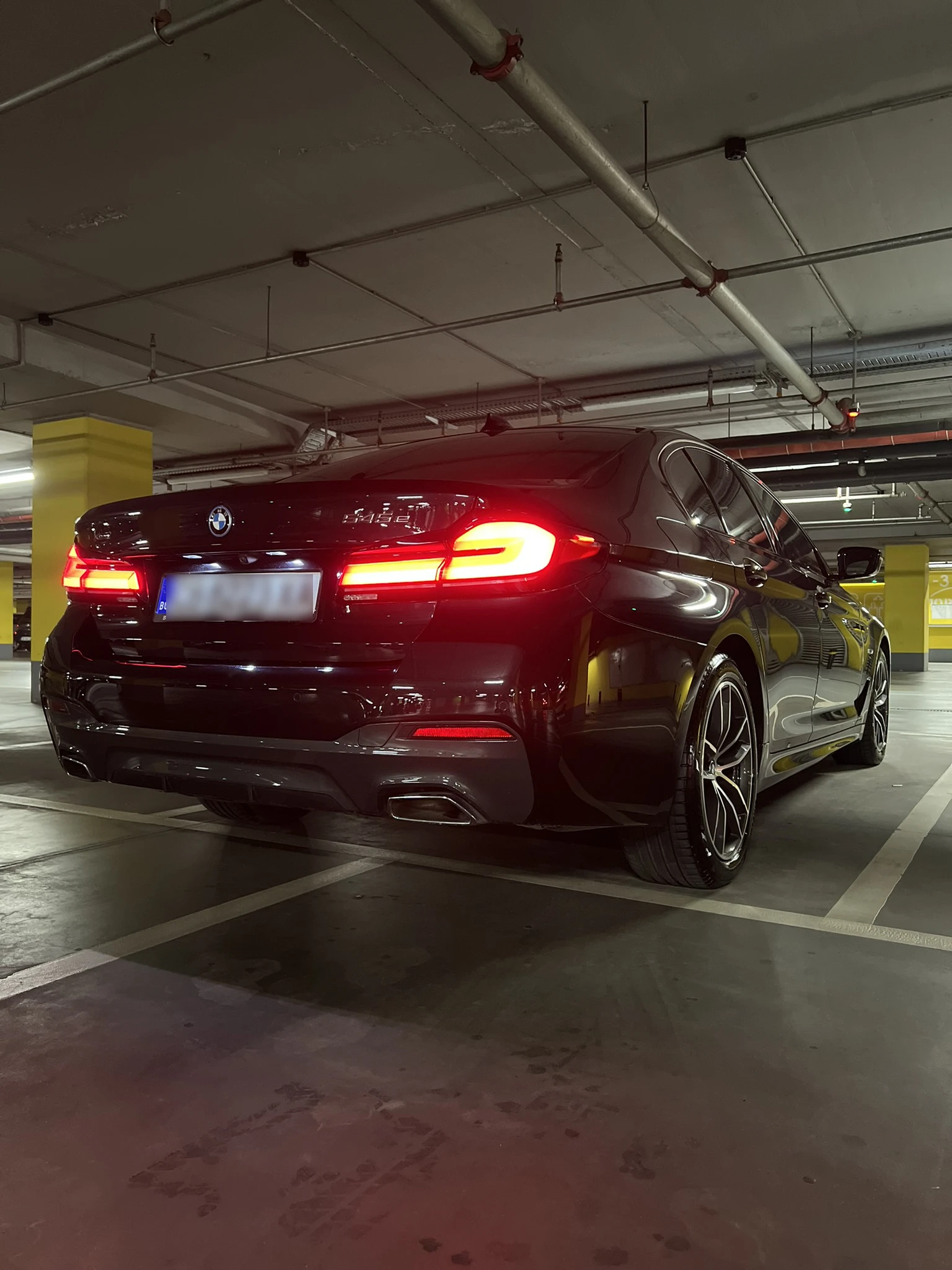 BMW 545 e xDrive LCI M-Sport, снимка 3 - Автомобили и джипове - 54356344