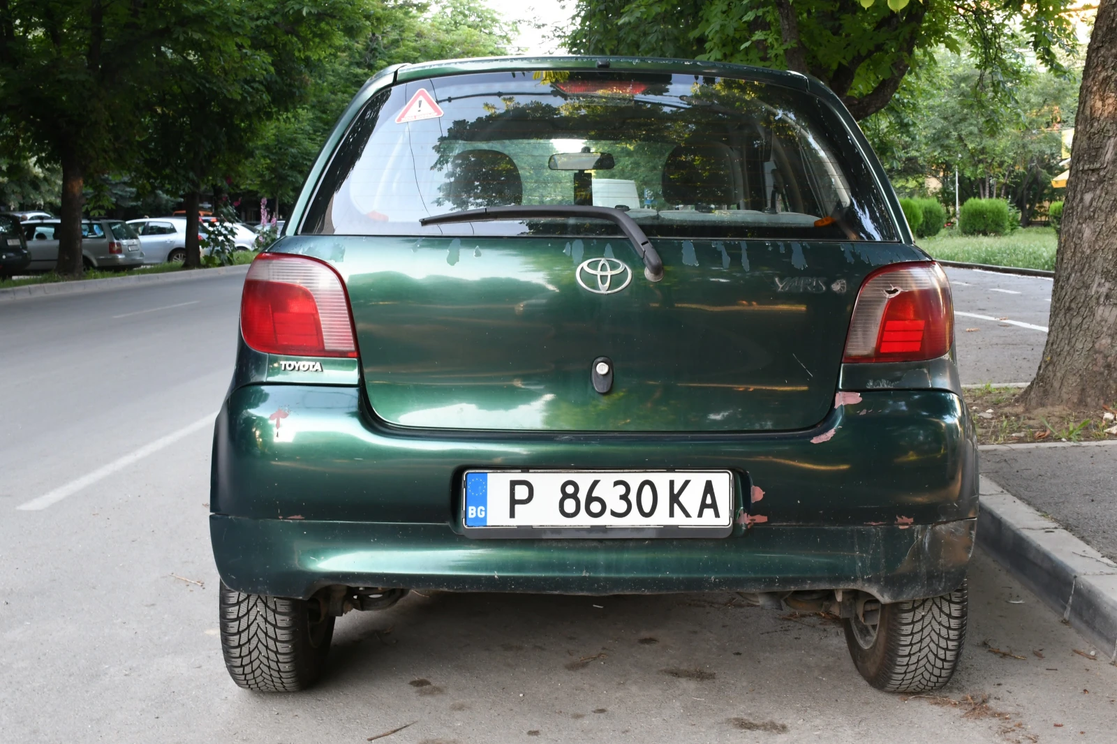 Toyota Yaris 1.0, снимка 3 - Автомобили и джипове - 54942883