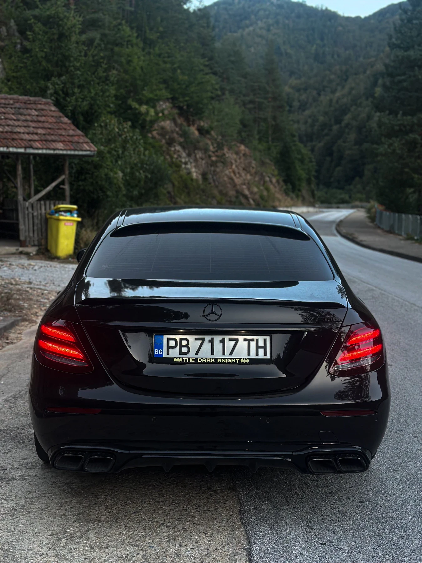 Mercedes-Benz E 220, снимка 2 - Автомобили и джипове - 55891193