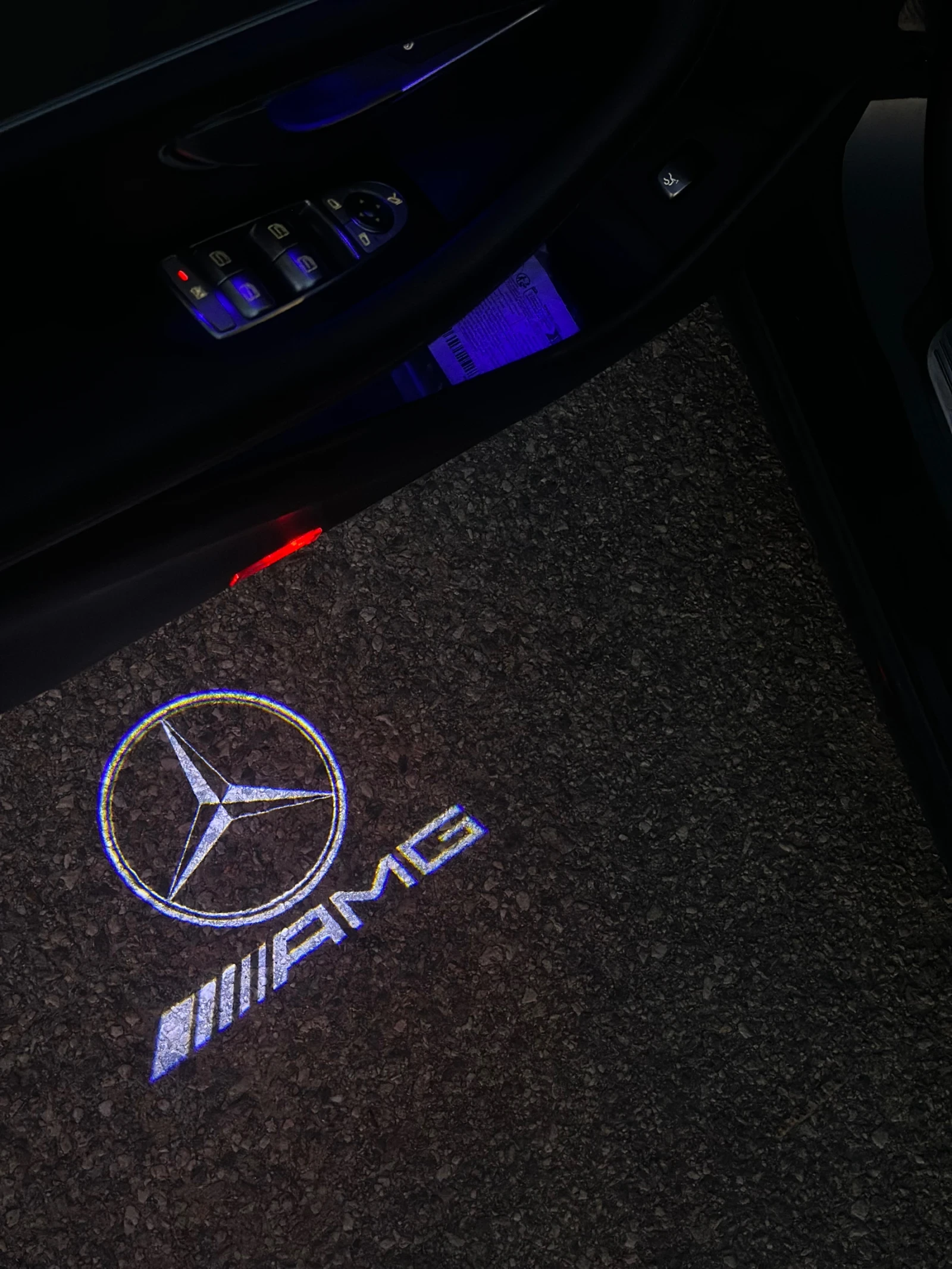 Mercedes-Benz E 220, снимка 5 - Автомобили и джипове - 55891193