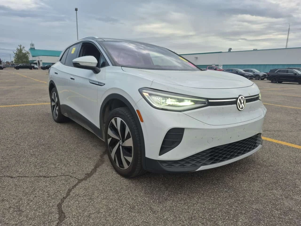 VW ID.4 * PRO * АВТОКРЕДИТ * ГЛАВНО ПРЕДСТАВИТЕЛСТВО, снимка 2 - Автомобили и джипове - 56269284