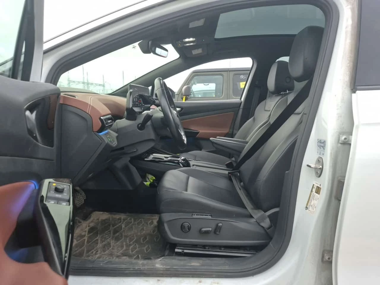 VW ID.4 * PRO * АВТОКРЕДИТ * ГЛАВНО ПРЕДСТАВИТЕЛСТВО, снимка 7 - Автомобили и джипове - 56269284