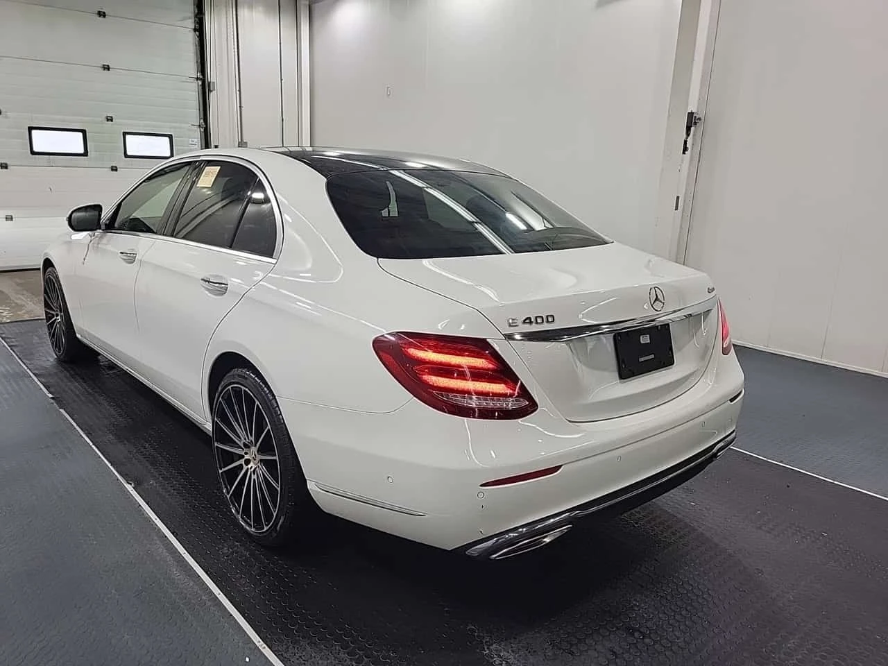Mercedes-Benz E 400 * 4dr Sdn 4matic * CARFAX *  | Mobile.bg � ����������� 6