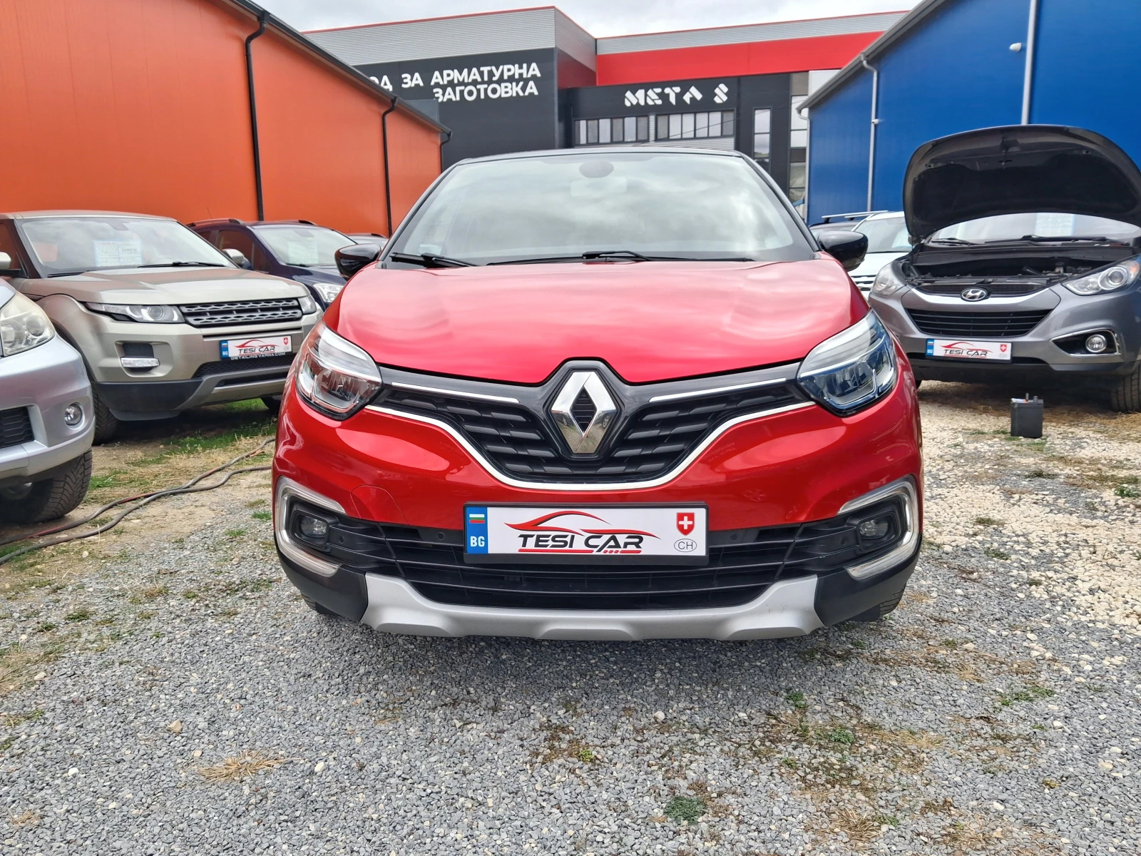 Renault Captur 1.3 T 16V S-Edition, снимка 3 - Автомобили и джипове - 56665429