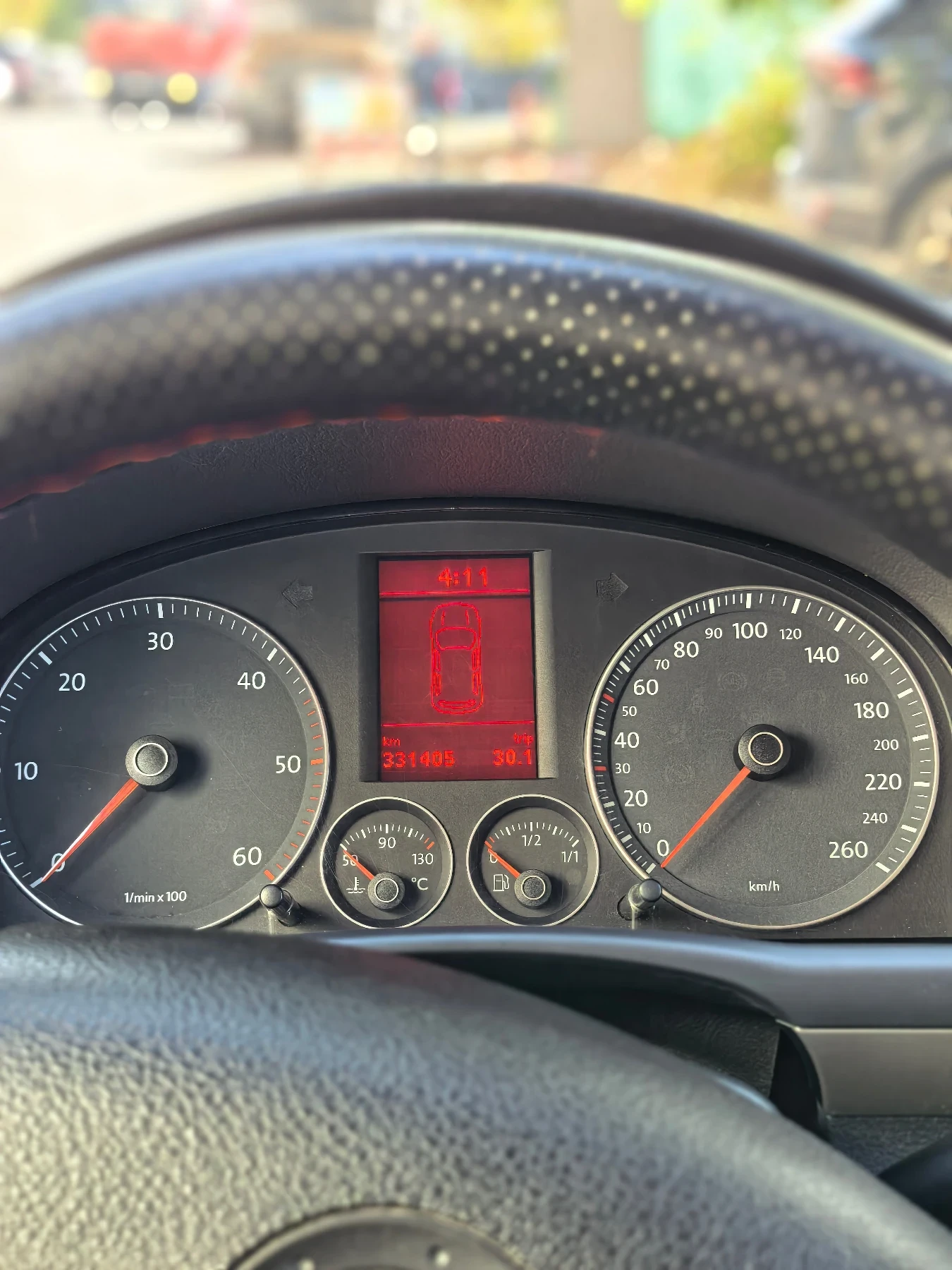 VW Touran 1.9, снимка 8 - Автомобили и джипове - 56718061